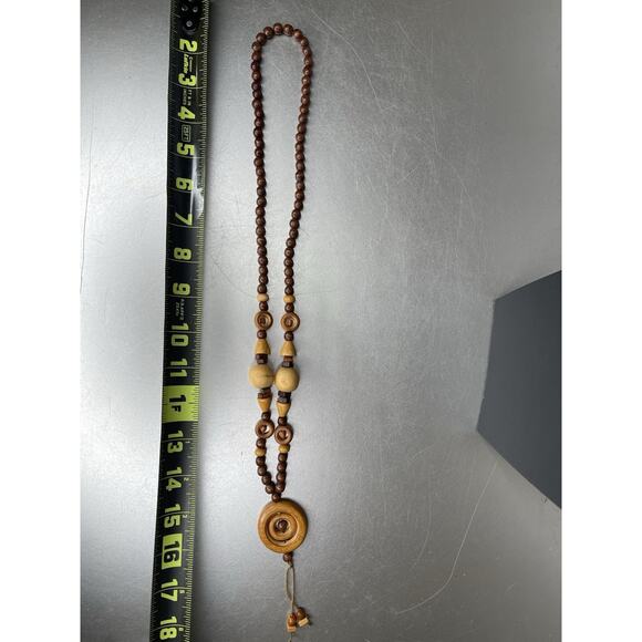 Vintage Long Single Strand Carved Wooden Bead Necklace Unique Disc Two Tone - Picture 3 of 3